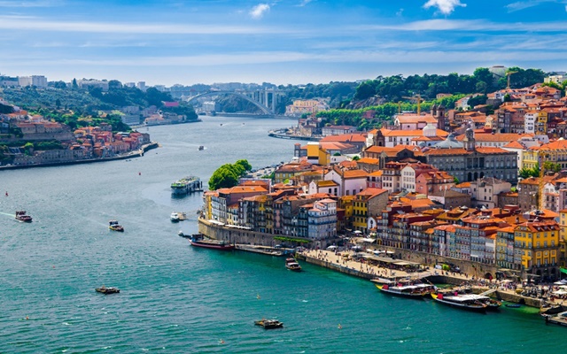 Top 5 trải nghiệm thú vị cho khách du lịch Porto Bồ Đào Nha