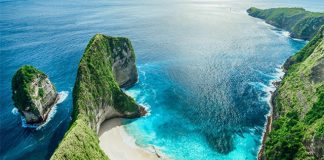 Bãi biển Kelingking Beach